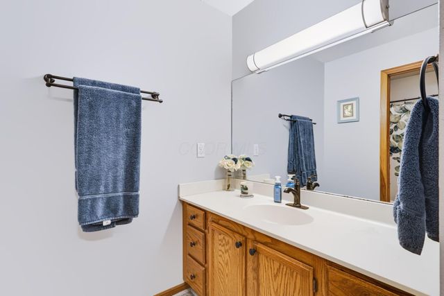 1133 Coventry Circle, Lancaster, OH 43130