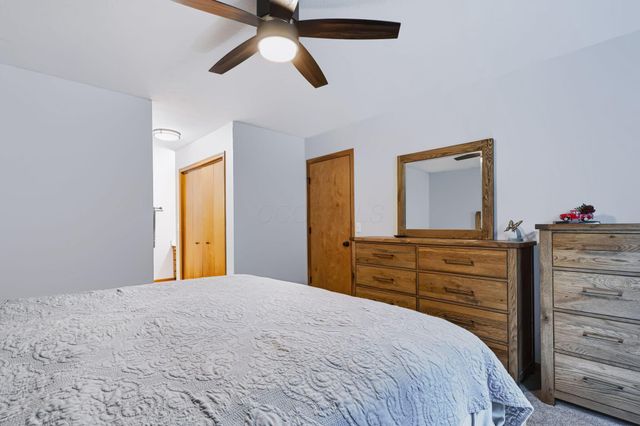 1133 Coventry Circle, Lancaster, OH 43130