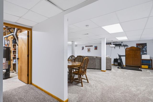 1133 Coventry Circle, Lancaster, OH 43130