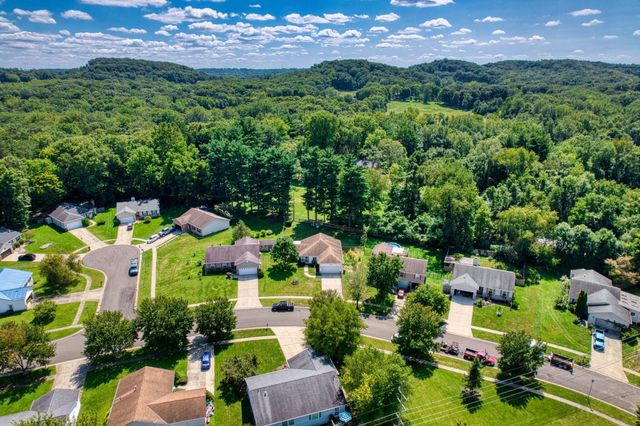 1133 Coventry Circle, Lancaster, OH 43130