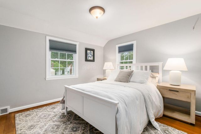 197 W Henderson Road, Columbus, OH 43214