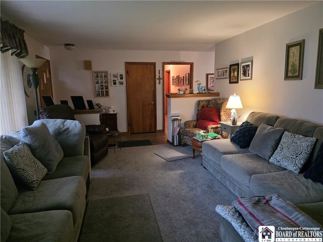 9 Carol Avenue, Pomfret, NY 14063