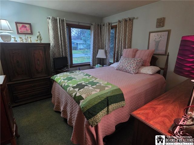 9 Carol Avenue, Pomfret, NY 14063