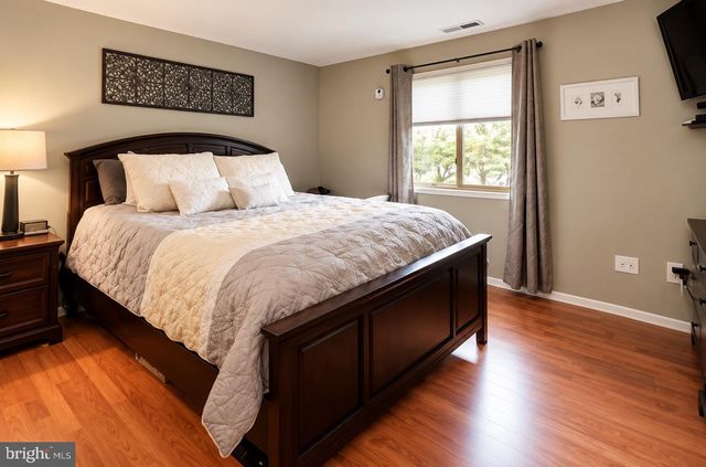 4912 RAVENS CREST DR, Plainsboro, NJ 08536