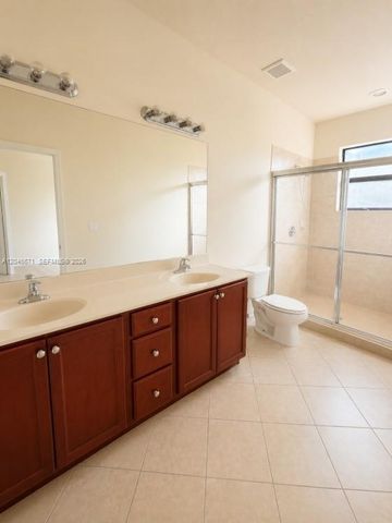 8879 SW 227th Ter, Cutler Bay, FL 33190