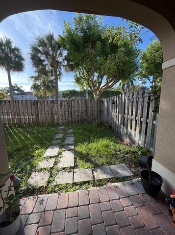 8879 SW 227th Ter, Cutler Bay, FL 33190