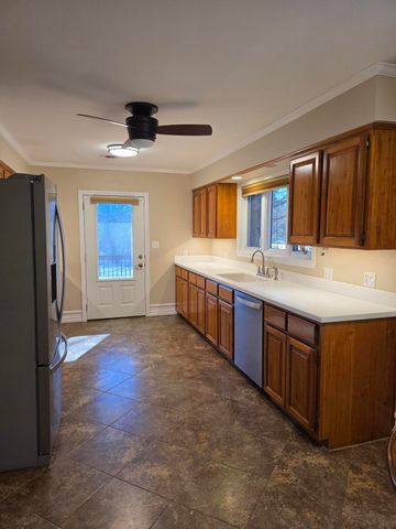 1950 State Highway B, Mansfield, MO 65704