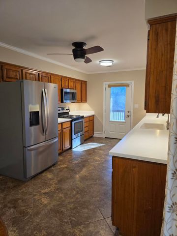 1950 State Highway B, Mansfield, MO 65704