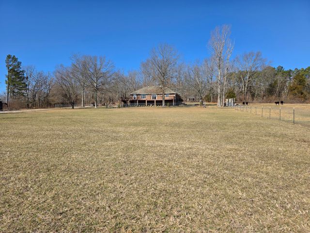 1950 State Highway B, Mansfield, MO 65704