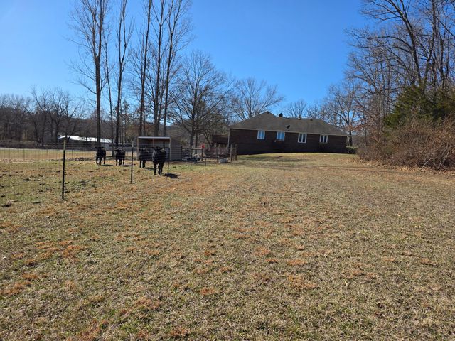 1950 State Highway B, Mansfield, MO 65704