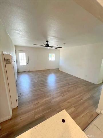 411 S Hewes, Orange, CA 92869