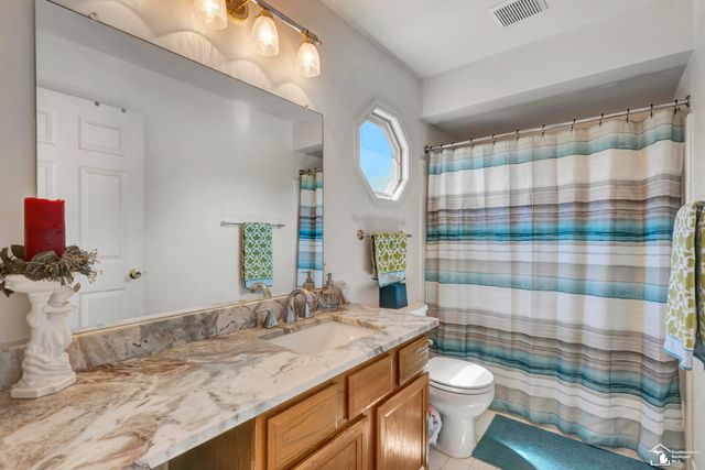 7920 Rivergate Drive, Westland, MI 48185