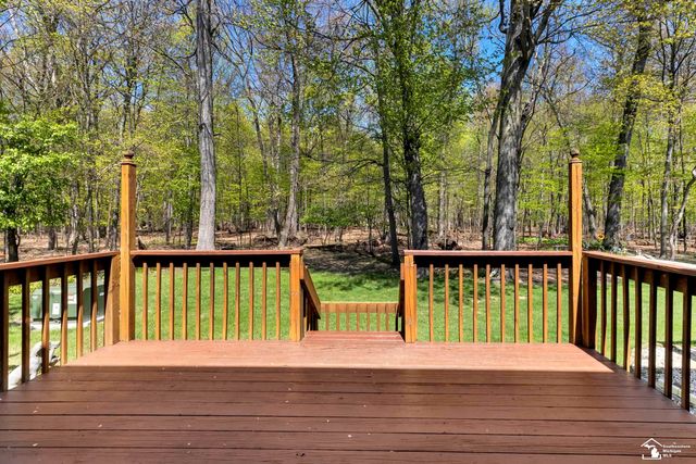 7920 Rivergate Drive, Westland, MI 48185