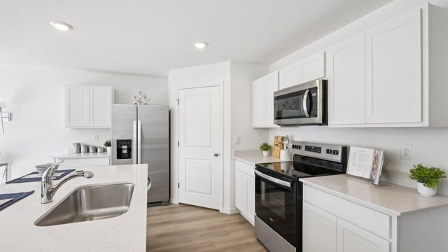 1116 MARITIME FOREST AVENUE, Ruskin, FL 33570