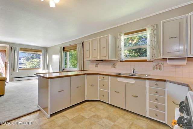 6921 E 12th Avenue, Anchorage, AK 99504