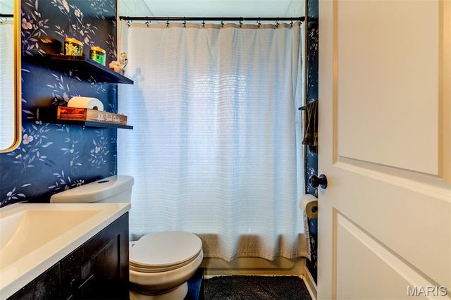1106 Mona Drive, St Louis, MO 63130