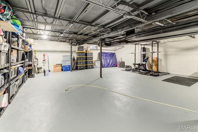 1106 Mona Drive, St Louis, MO 63130