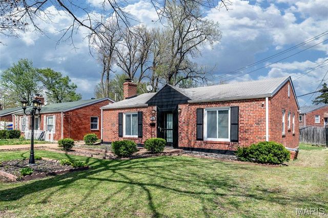 1106 Mona Drive, St Louis, MO 63130