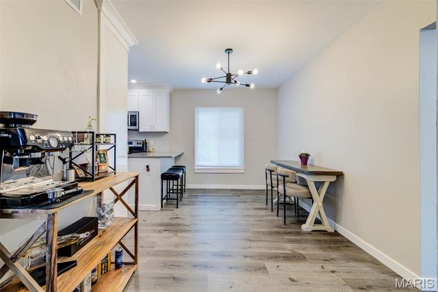 1106 Mona Drive, St Louis, MO 63130