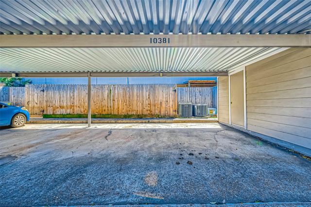 3505 Sage Road 1203, Houston, TX 77056