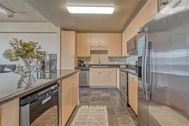3505 Sage Road 1203, Houston, TX 77056