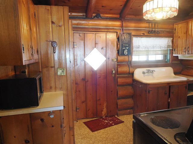 940 Huron Street, East Tawas, MI 48730