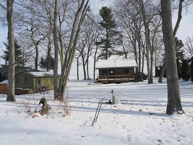 940 Huron Street, East Tawas, MI 48730
