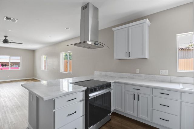 1322 High St, Marysville, CA 95901