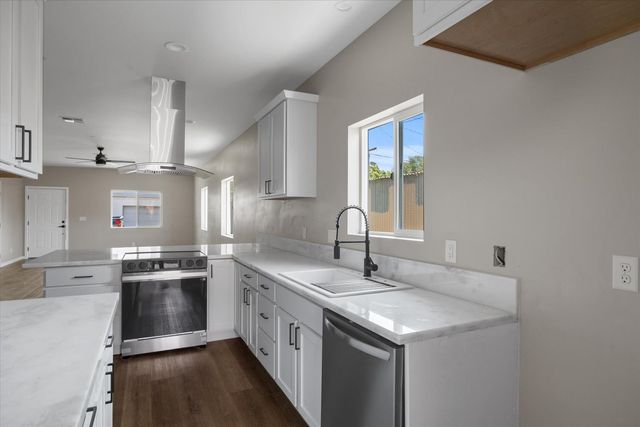 1322 High St, Marysville, CA 95901