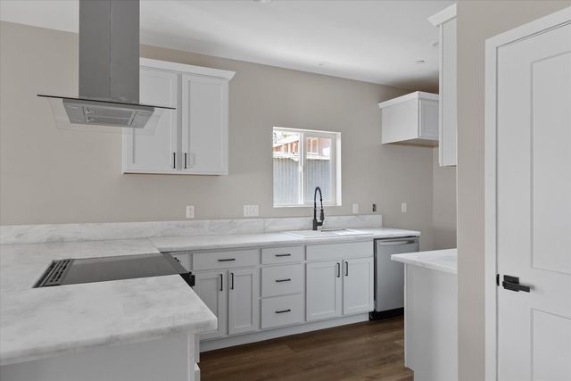 1322 High St, Marysville, CA 95901