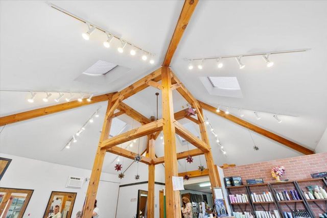 203-205 Northside Drive, Bennington, VT 05201