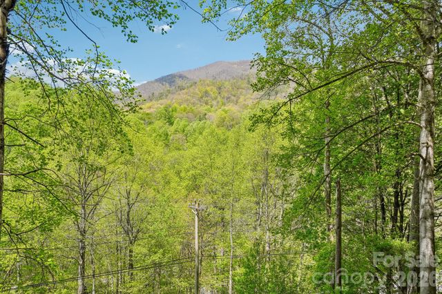 68 Split Rail Drive, Maggie Valley, NC 28751