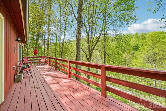 68 Split Rail Drive, Maggie Valley, NC 28751