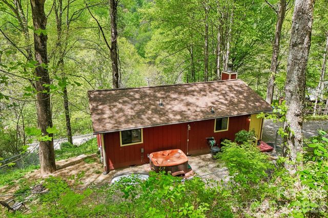 68 Split Rail Drive, Maggie Valley, NC 28751