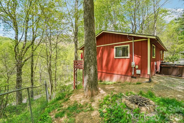 68 Split Rail Drive, Maggie Valley, NC 28751
