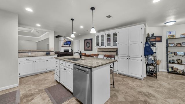 8012 Ravenswood Road, Granbury, TX 76049