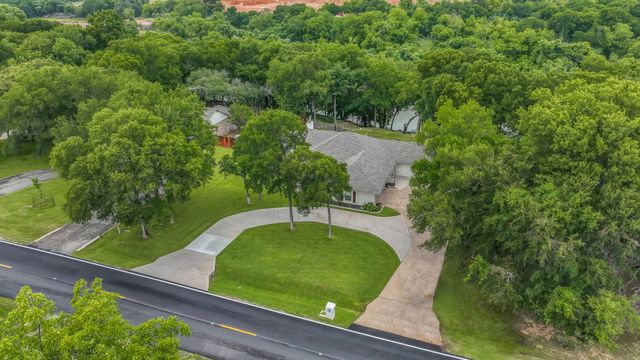 8012 Ravenswood Road, Granbury, TX 76049