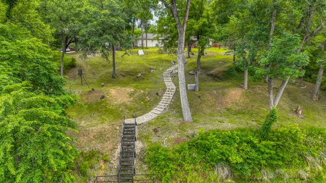 8012 Ravenswood Road, Granbury, TX 76049