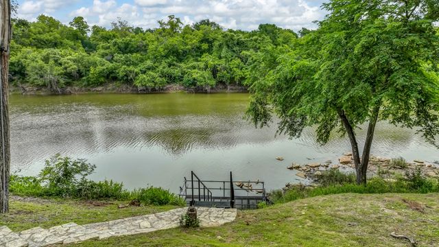8012 Ravenswood Road, Granbury, TX 76049