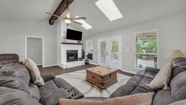8012 Ravenswood Road, Granbury, TX 76049