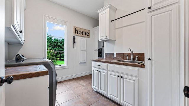 4146 NE Dogwood Canyon Loop, Fayetteville, AR 72704