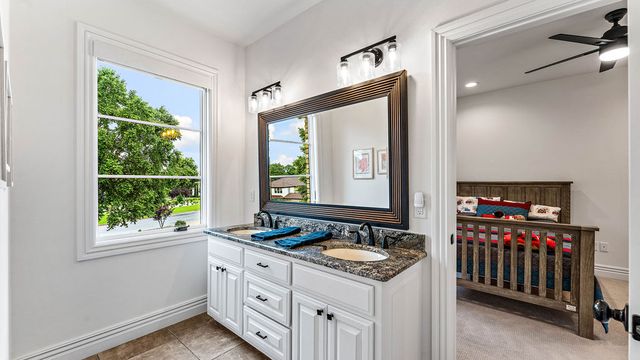 4146 NE Dogwood Canyon Loop, Fayetteville, AR 72704