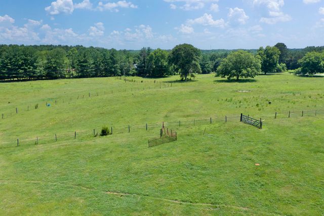572 Green River Road, Chesnee, SC 29323