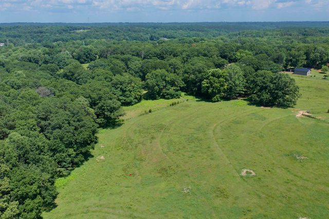 572 Green River Road, Chesnee, SC 29323
