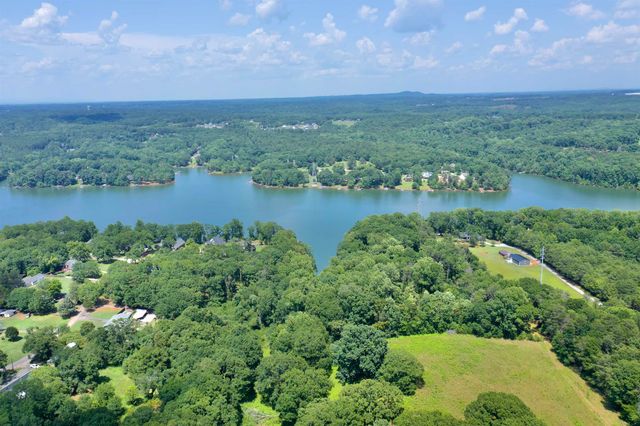 572 Green River Road, Chesnee, SC 29323