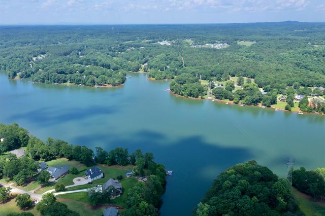 572 Green River Road, Chesnee, SC 29323