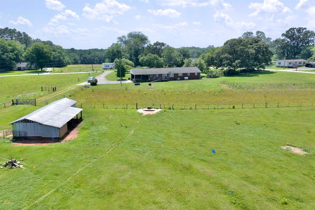 572 Green River Road, Chesnee, SC 29323