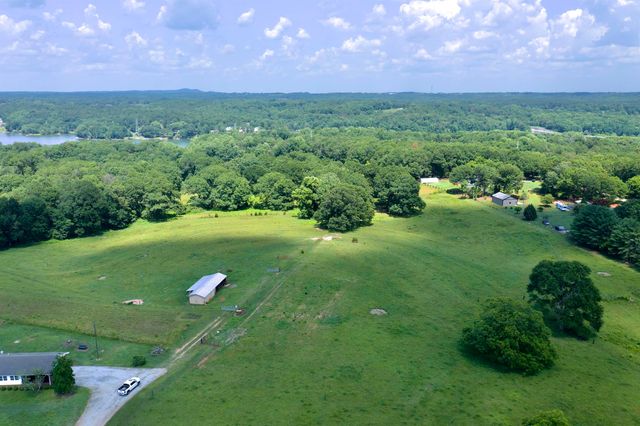 572 Green River Road, Chesnee, SC 29323