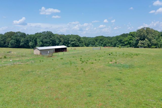 572 Green River Road, Chesnee, SC 29323