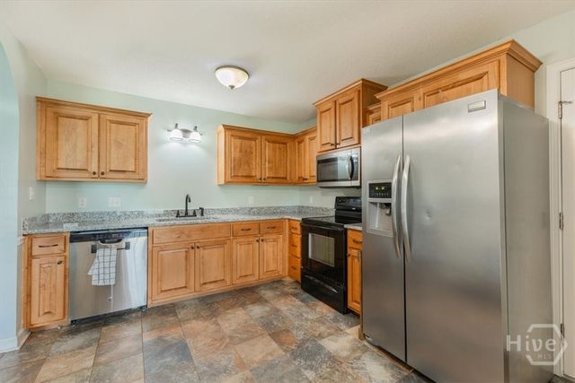 11 Kinlock Court, Midway, GA 31320